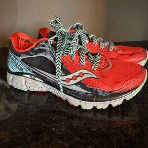 Limited Edition 2014 NYC Marathon Saucony Kinvara 5 Women’s Running Shoes, 6.5 M